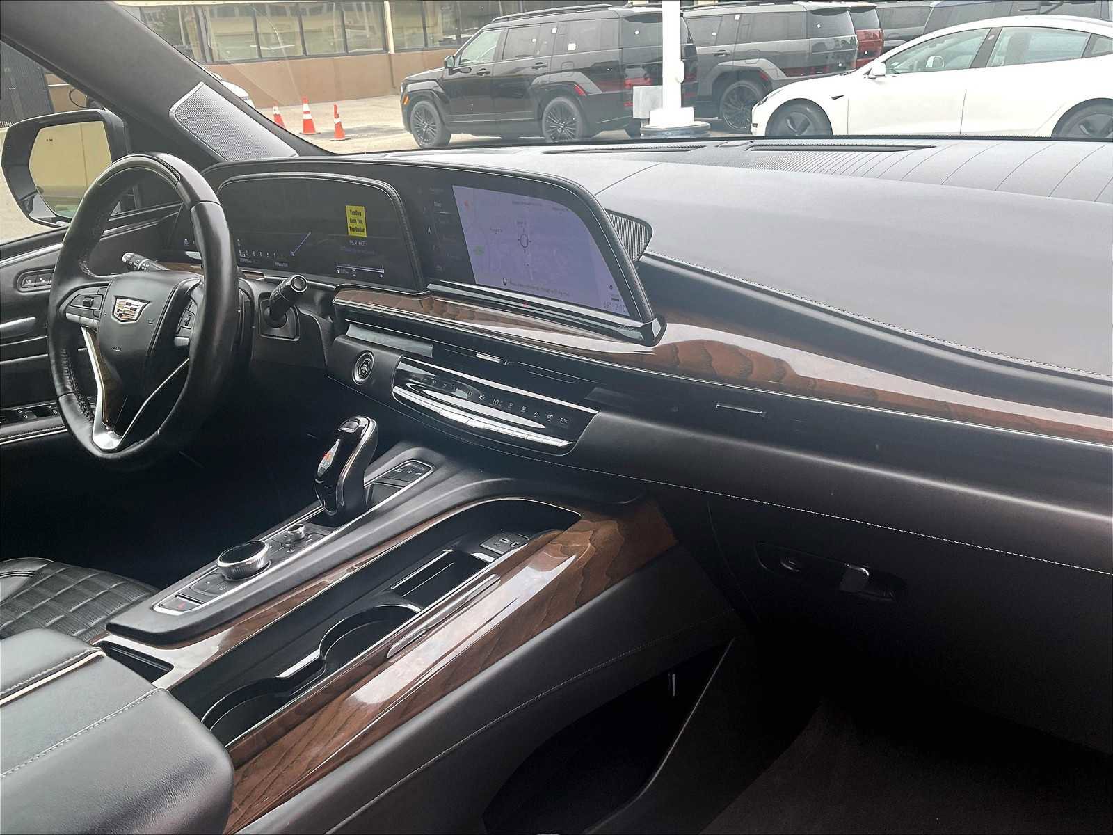 Used 2023 Cadillac Escalade Sport Platinum w/ LPO, ONYX Package image 14