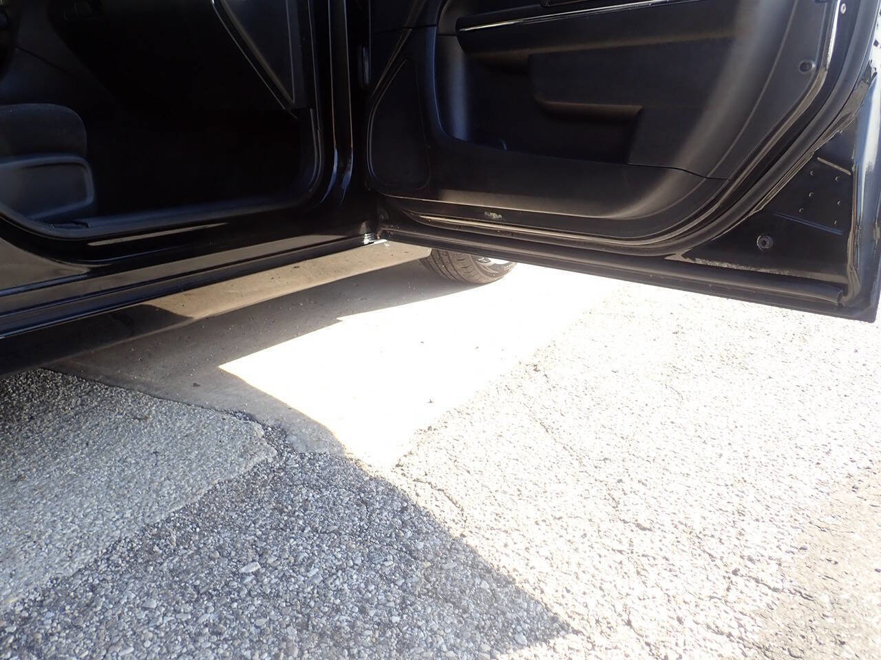 Used 2013 Dodge Charger SE image 24