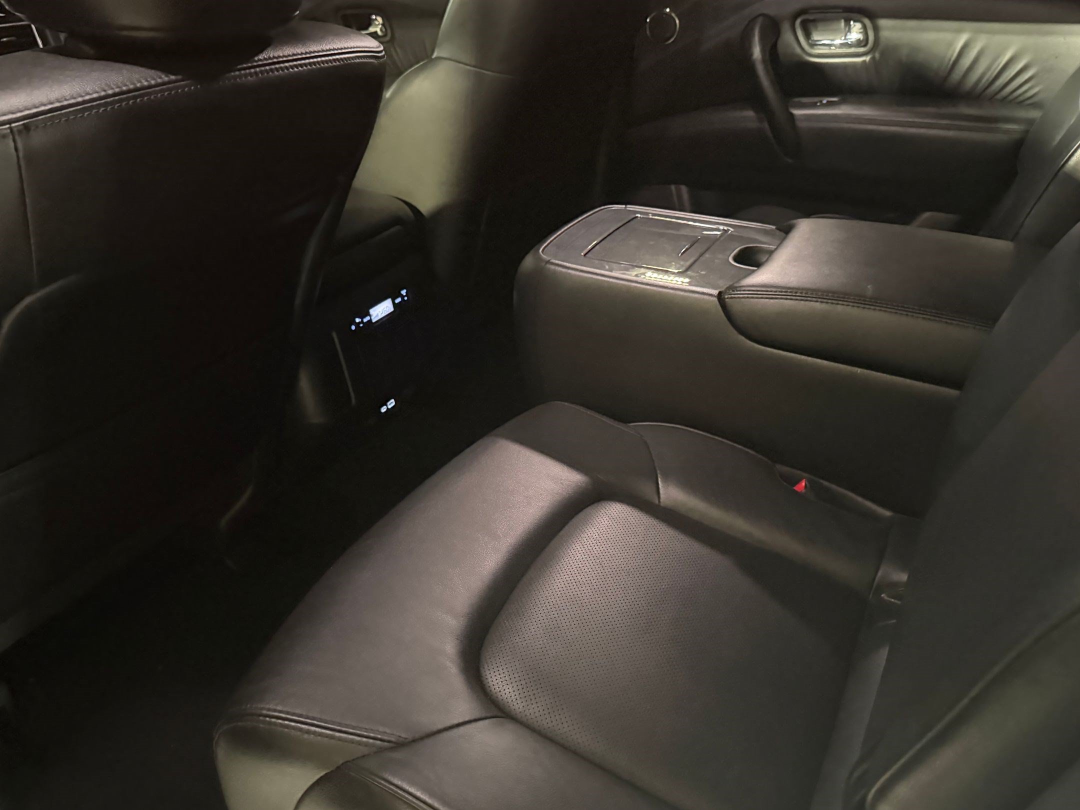 Used 2022 Nissan Armada SL w/ Midnight Edition Package RWD image 25