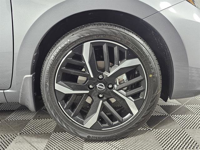 New 2025 Nissan Versa SR image 12