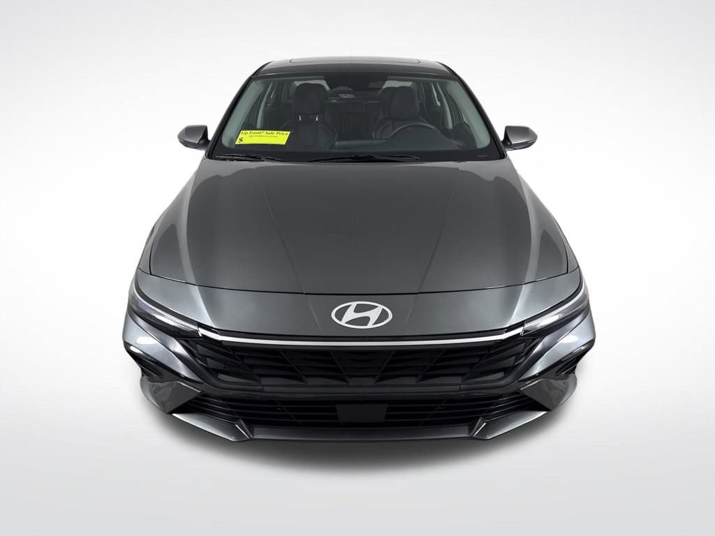 Certified 2025 Hyundai Elantra Limited image 11