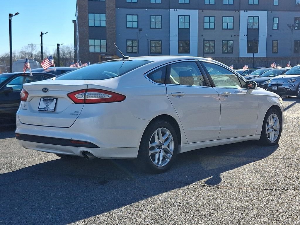 Used 2014 Ford Fusion SE w/ Equipment Group 202A image 4