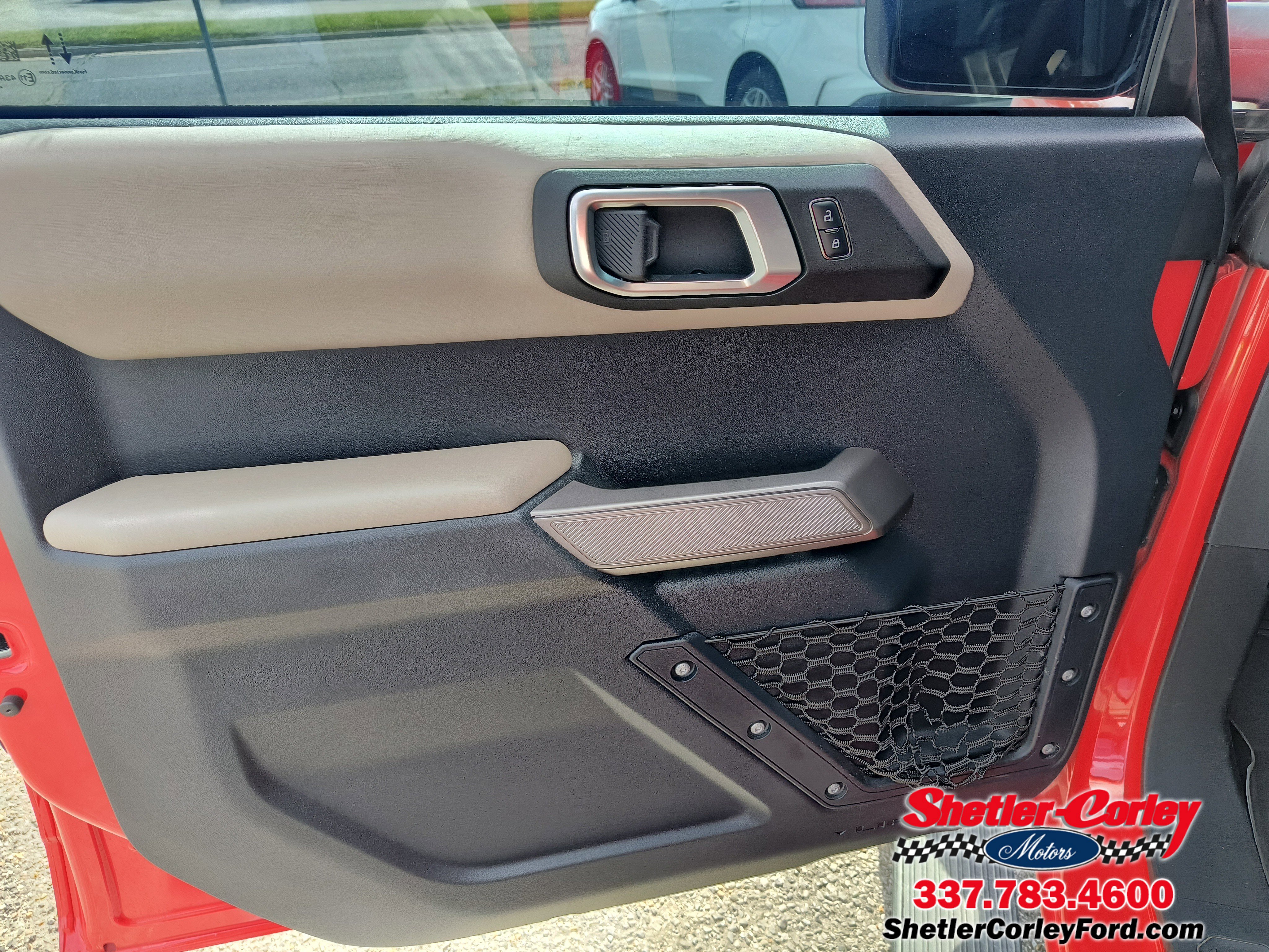 Used 2023 Ford Bronco Wildtrak image 16