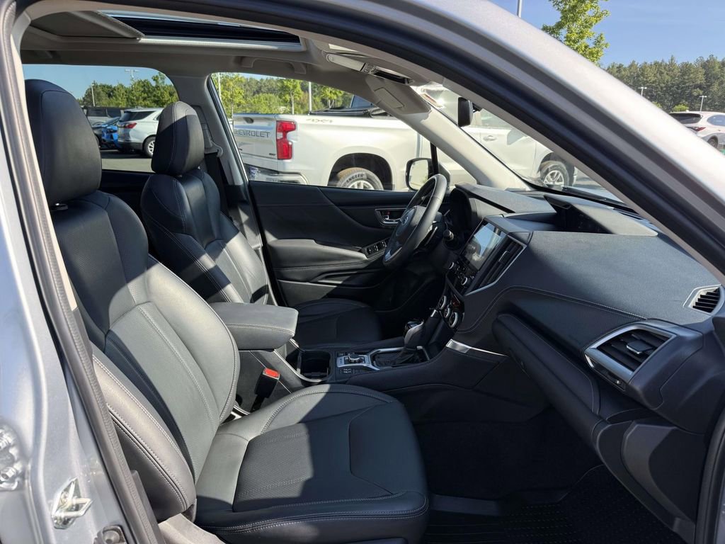 Used 2023 Subaru Forester Touring w/ Popular Package #2 AWD/4WD image 15