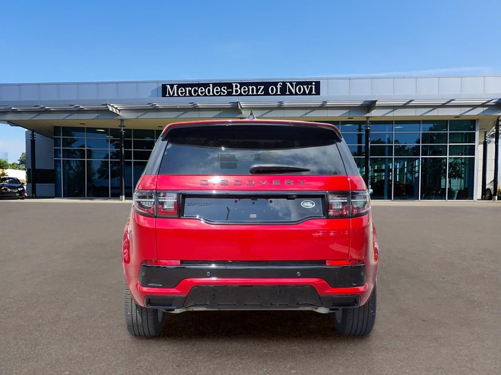 Used 2023 Land Rover Discovery Sport S R-Dynamic AWD/4WD image 4