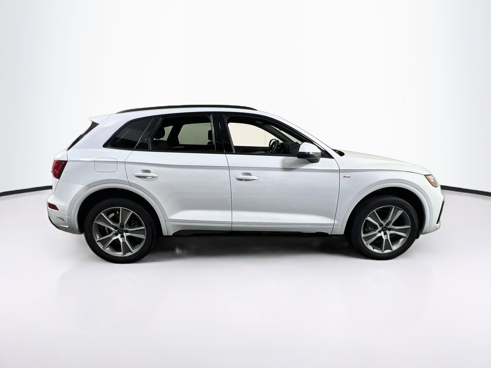 Used 2025 Audi Q5 2.0T Premium AWD/4WD image 4
