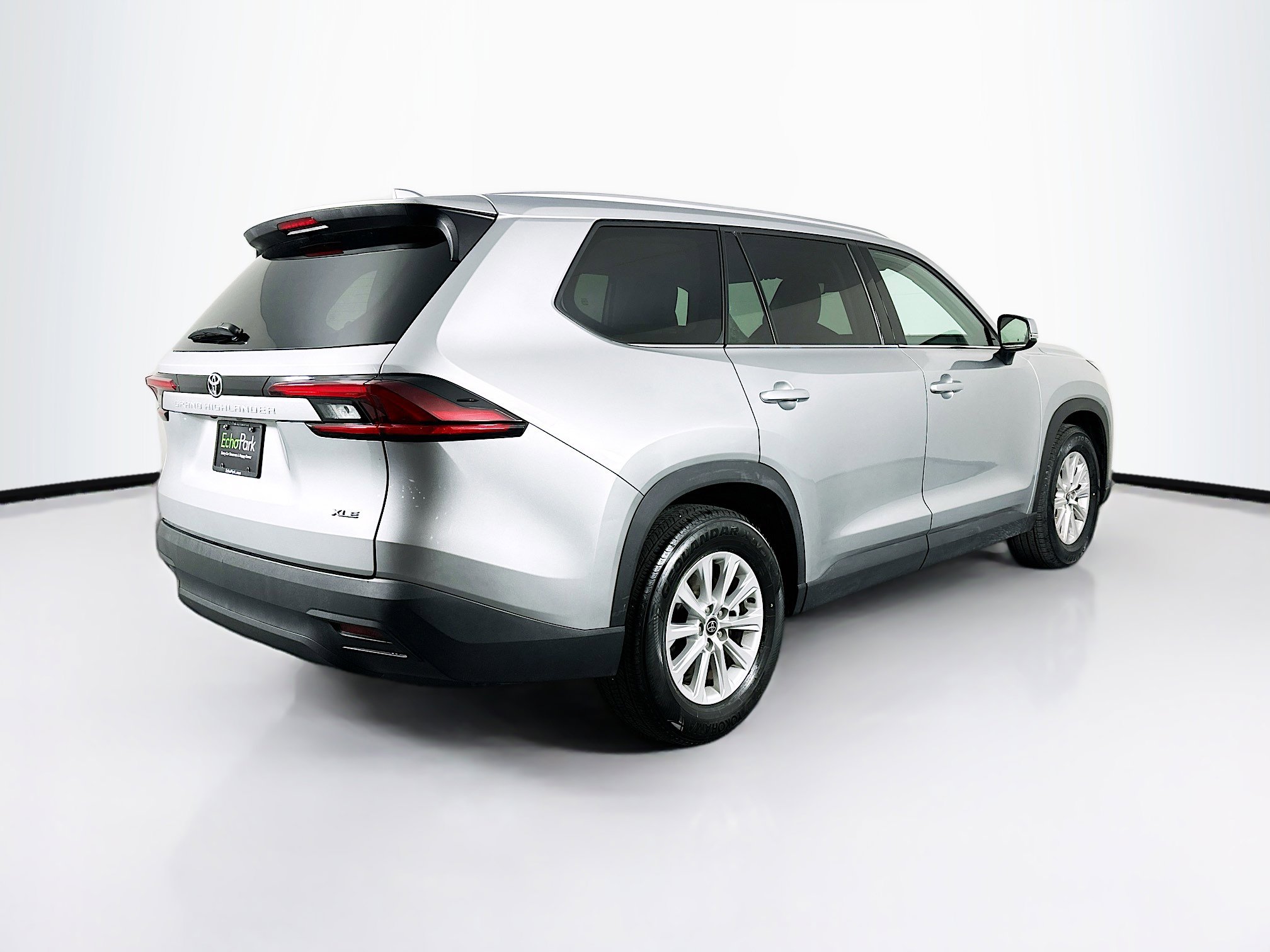 Used 2025 Toyota Grand Highlander FWD image 9