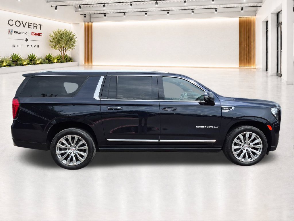 Used 2023 GMC Yukon XL Denali AWD/4WD image 15