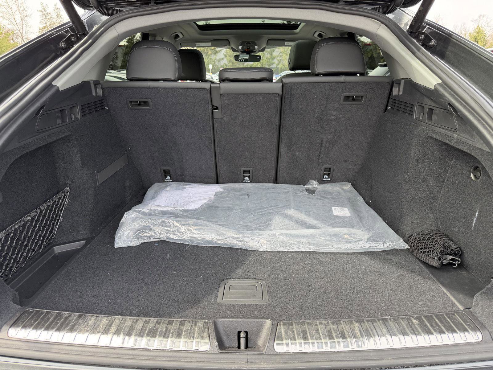 Used 2025 Audi Q5 Premium w/ Convenience Package image 27