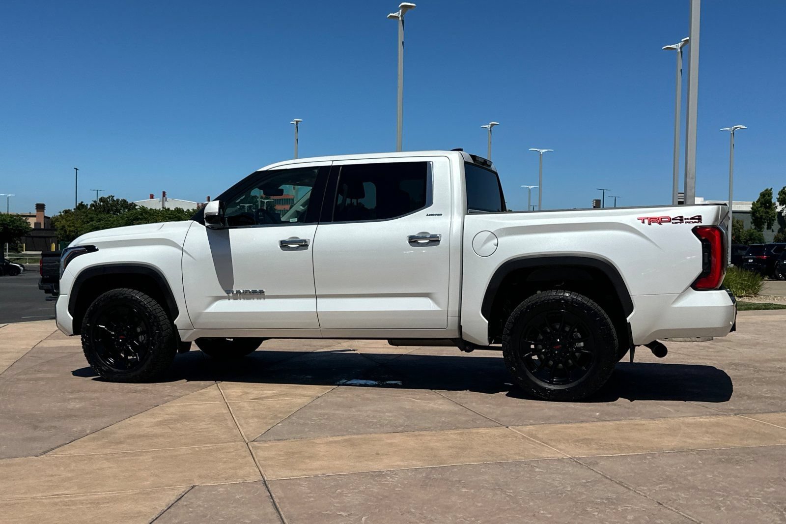 Used 2023 Toyota Tundra Limited w/ TRD Off-Road Package AWD/4WD image 7