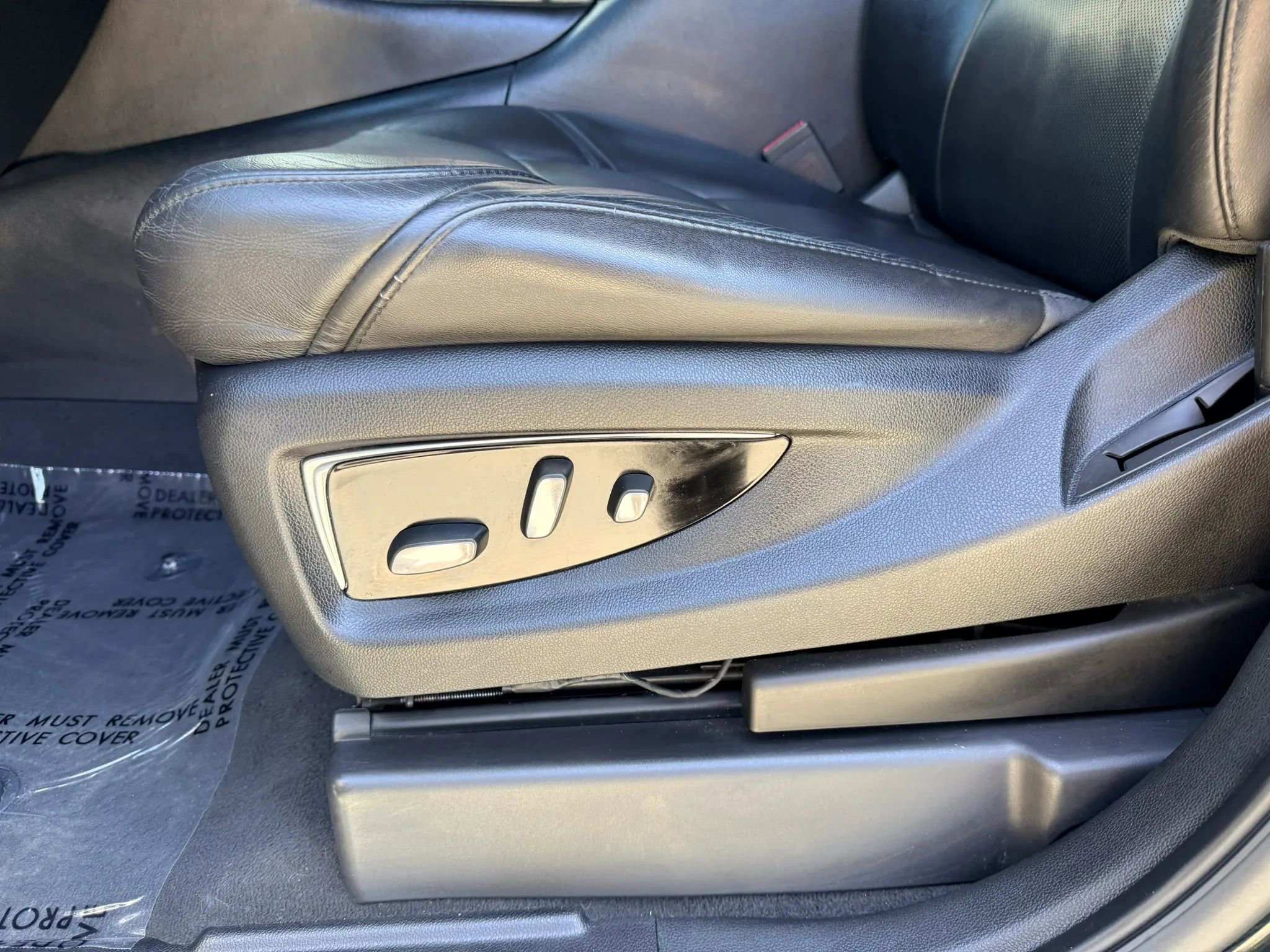 Used 2018 Cadillac Escalade ESV Luxury RWD image 10