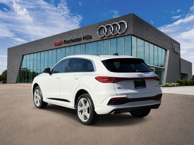 Certified 2025 Audi Q5 Premium Plus AWD/4WD image 4