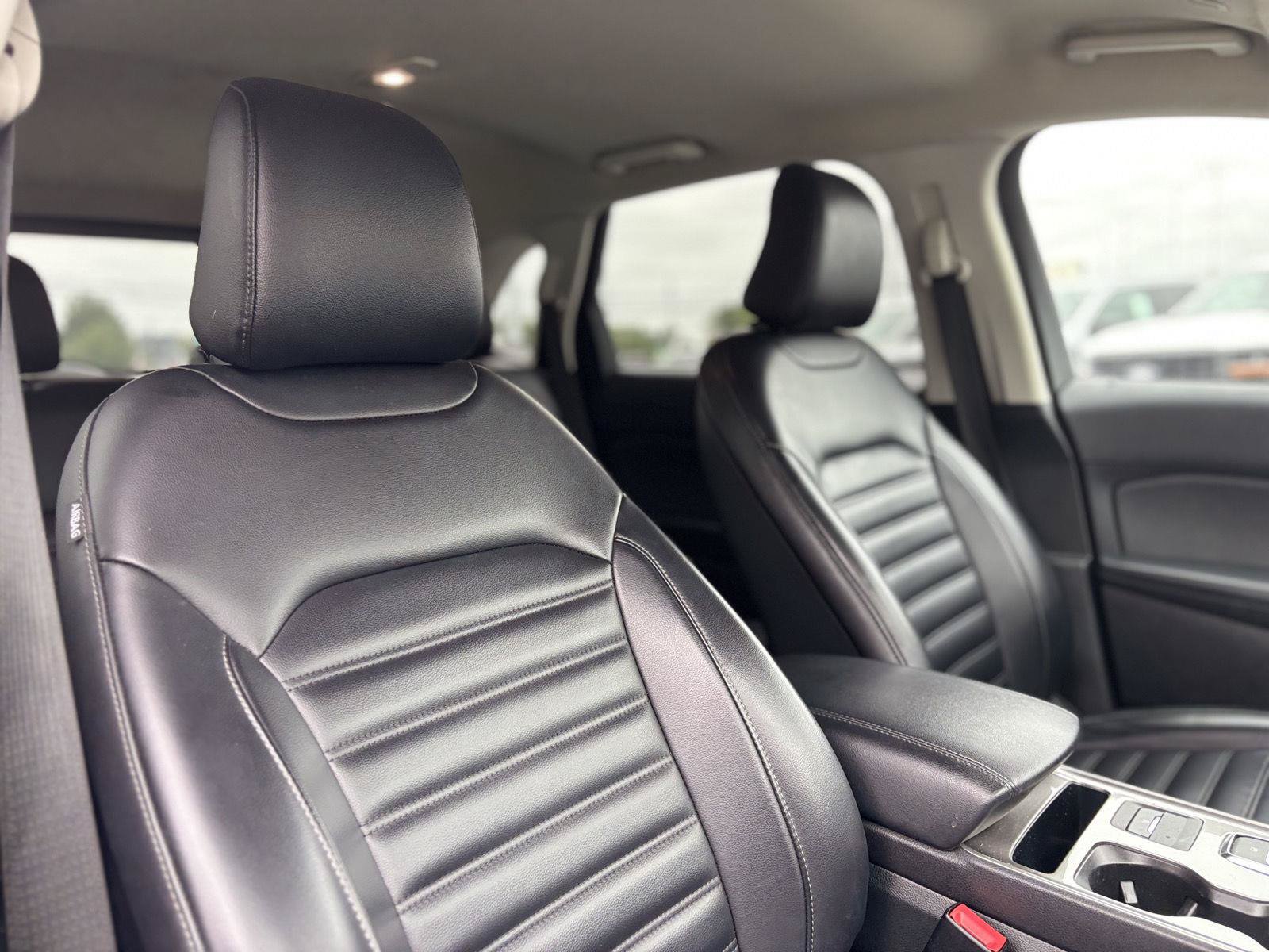 Used 2024 Ford Edge SEL AWD/4WD image 15