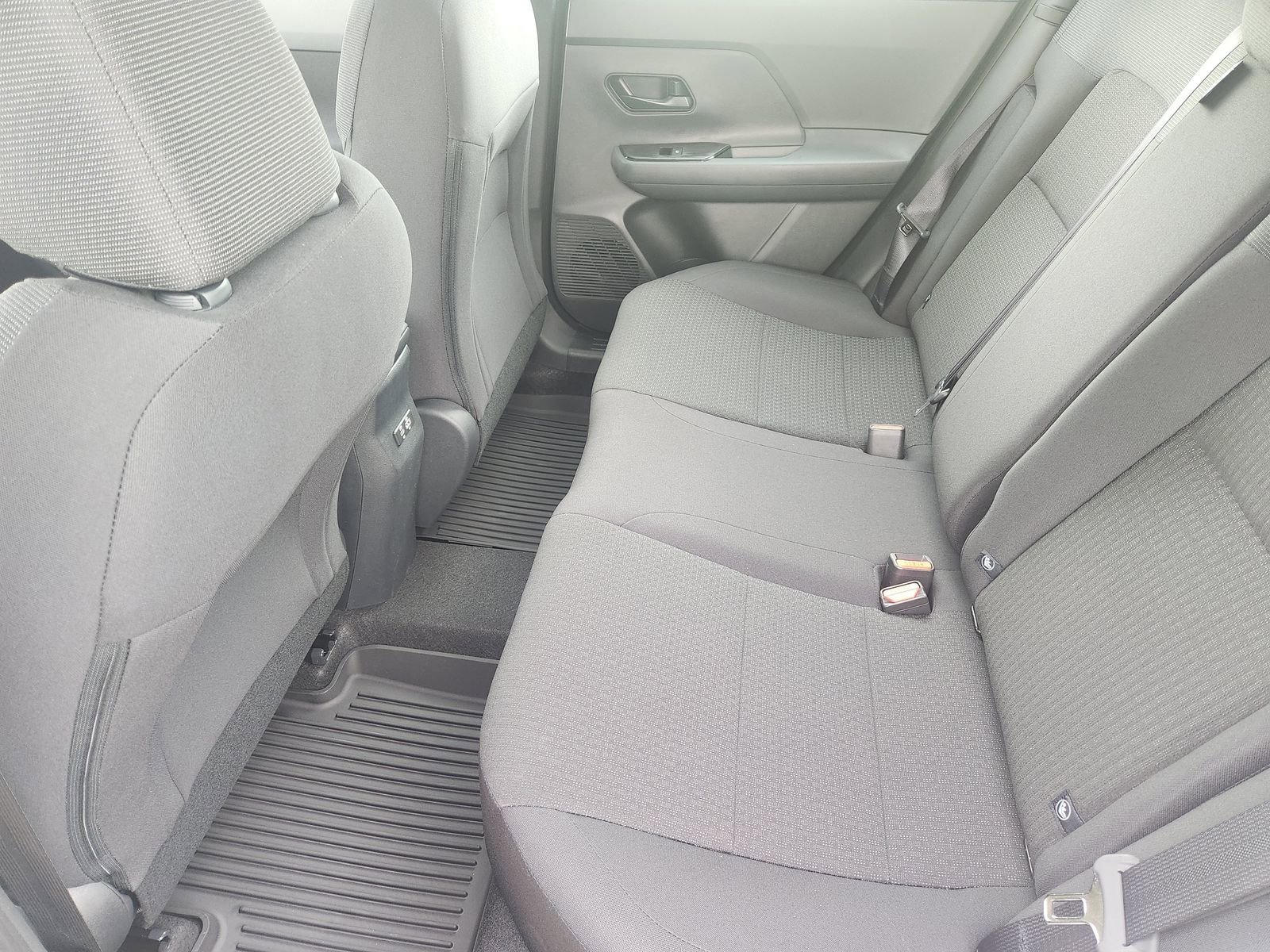 New 2026 Nissan Kicks S image 24