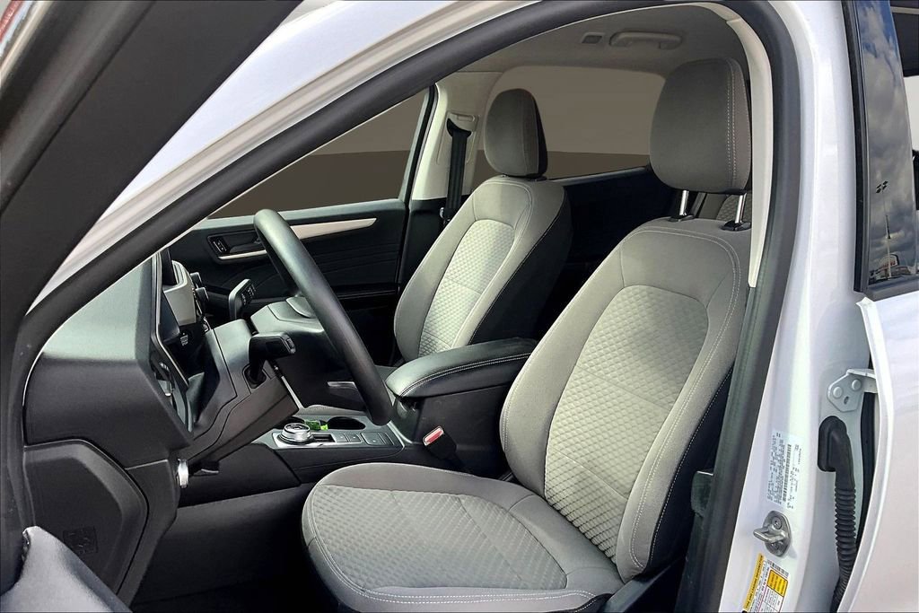 Used 2022 Ford Escape SE image 21