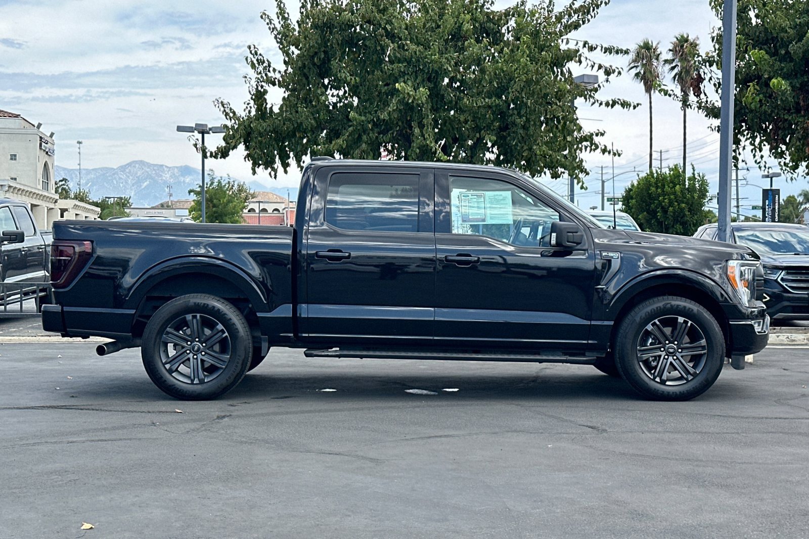 Used 2022 Ford F150 XLT w/ Equipment Group 302A High image 3