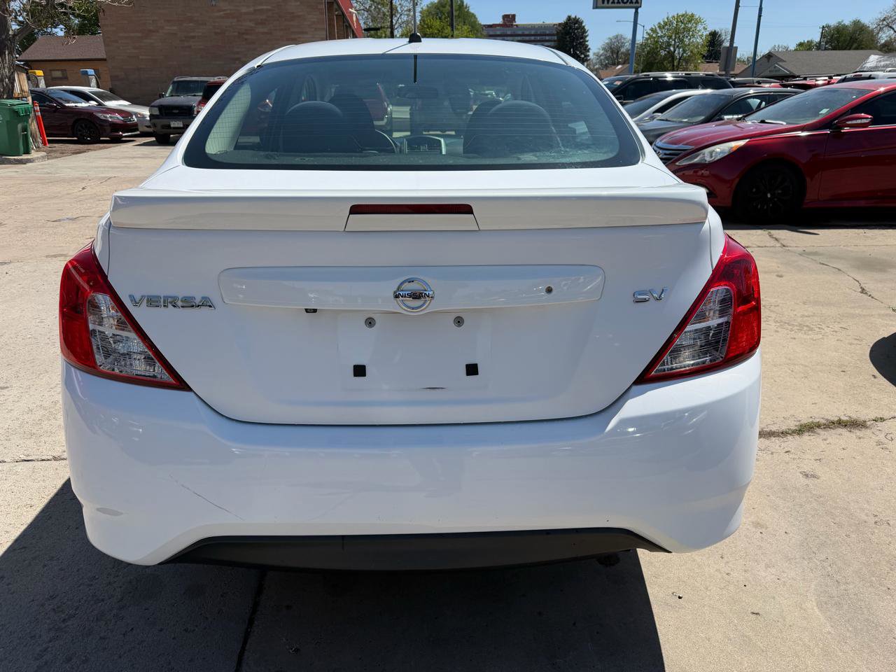 Used 2019 Nissan Versa SV FWD image 9
