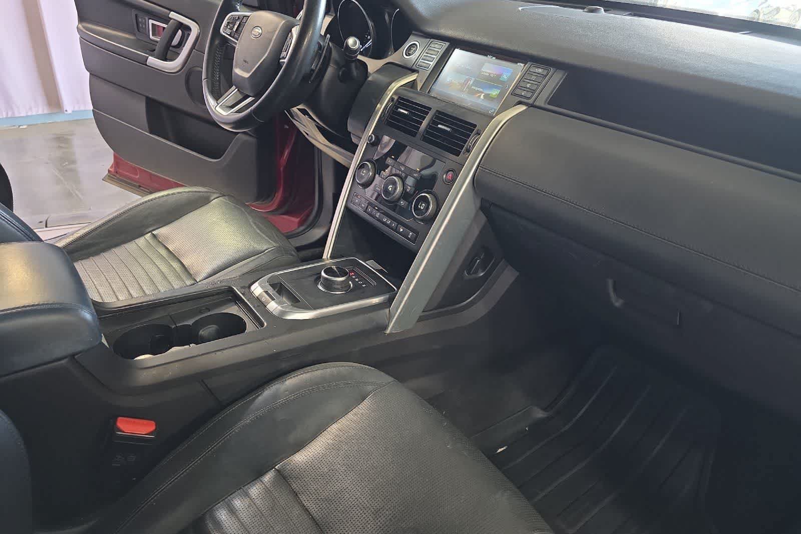 Used 2017 Land Rover Discovery Sport HSE Luxury AWD/4WD image 18