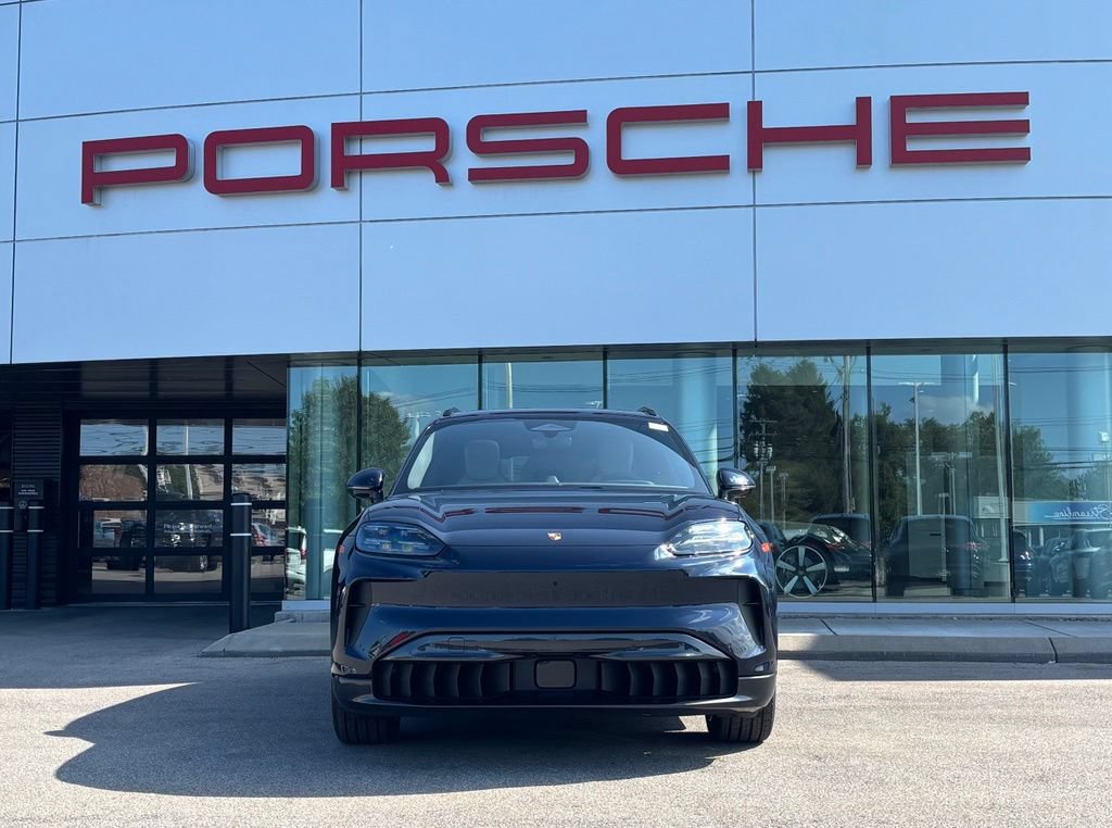 New 2026 Porsche Cayenne Electric AWD/4WD image 22