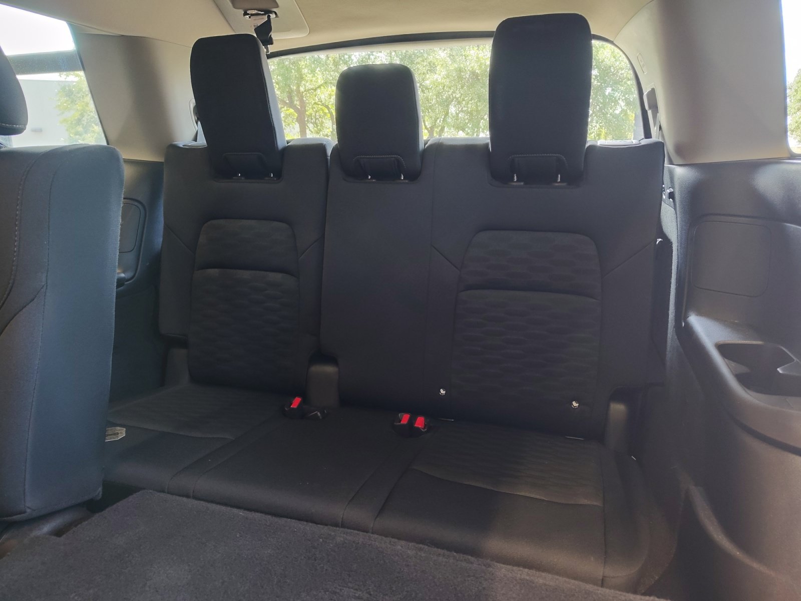 Certified 2026 Nissan Pathfinder SV FWD image 25