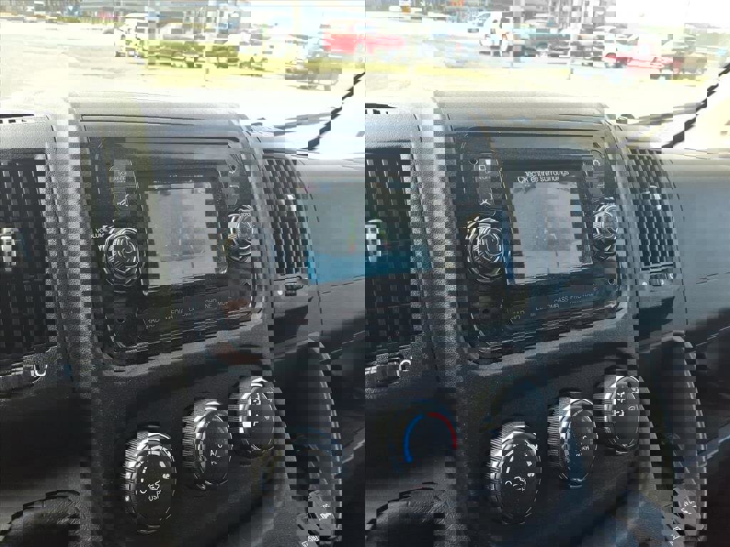 Used 2018 RAM ProMaster 2500 image 19