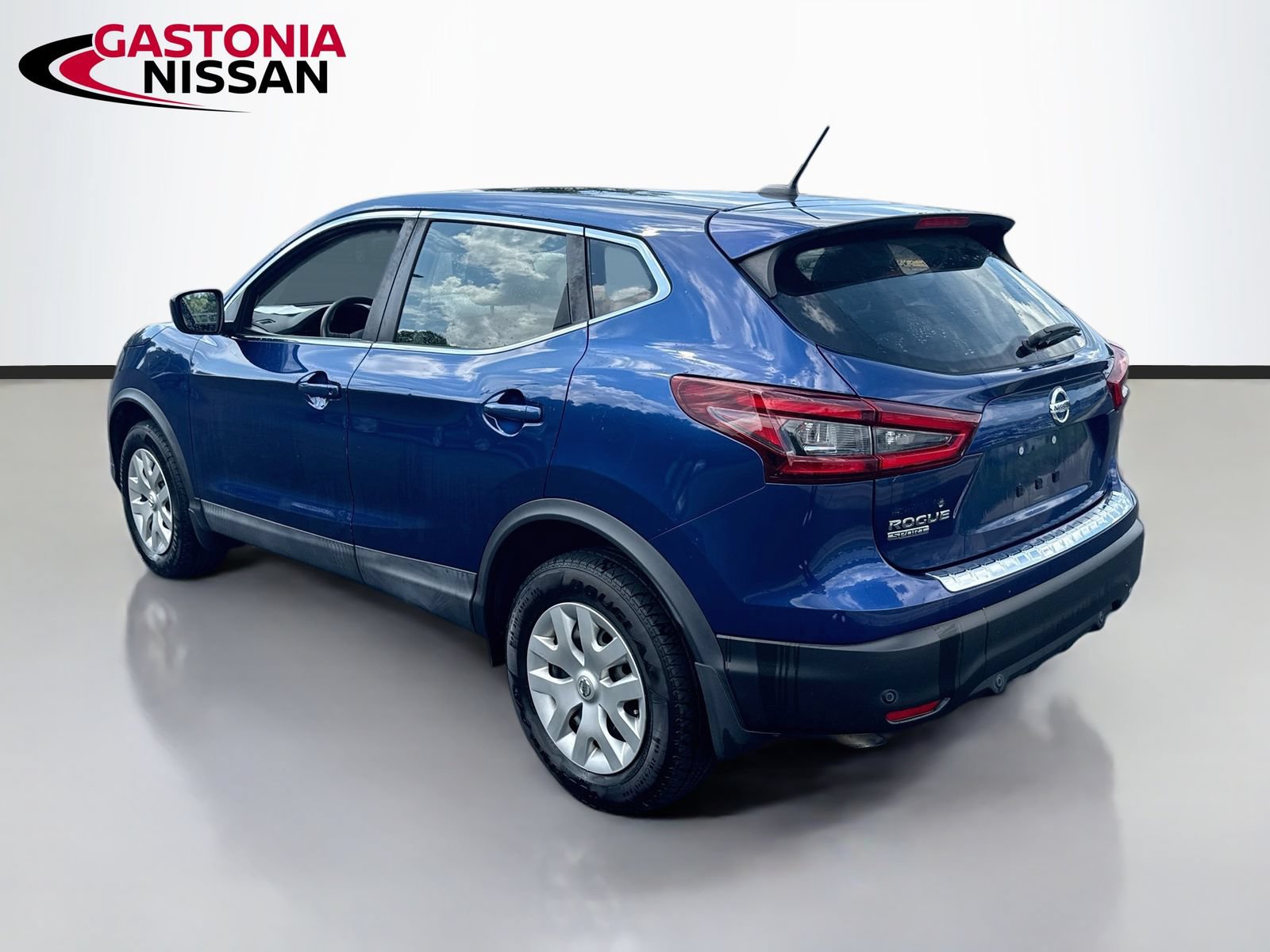 Used 2020 Nissan Rogue Sport S FWD image 6