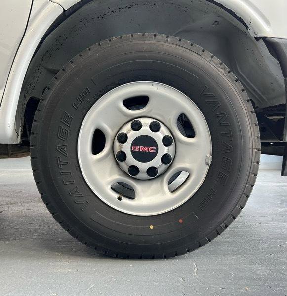 Used 2020 GMC Savana 3500 w/ Power Convenience Package RWD image 26
