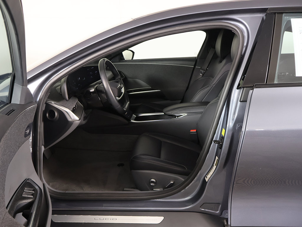 Used 2023 Lucid Air Pure AWD/4WD image 28