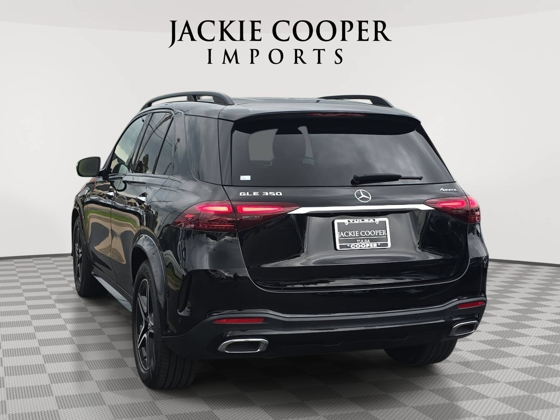 Used 2024 Mercedes-Benz GLE 350 4MATIC w/ AMG Line Exterior image 7