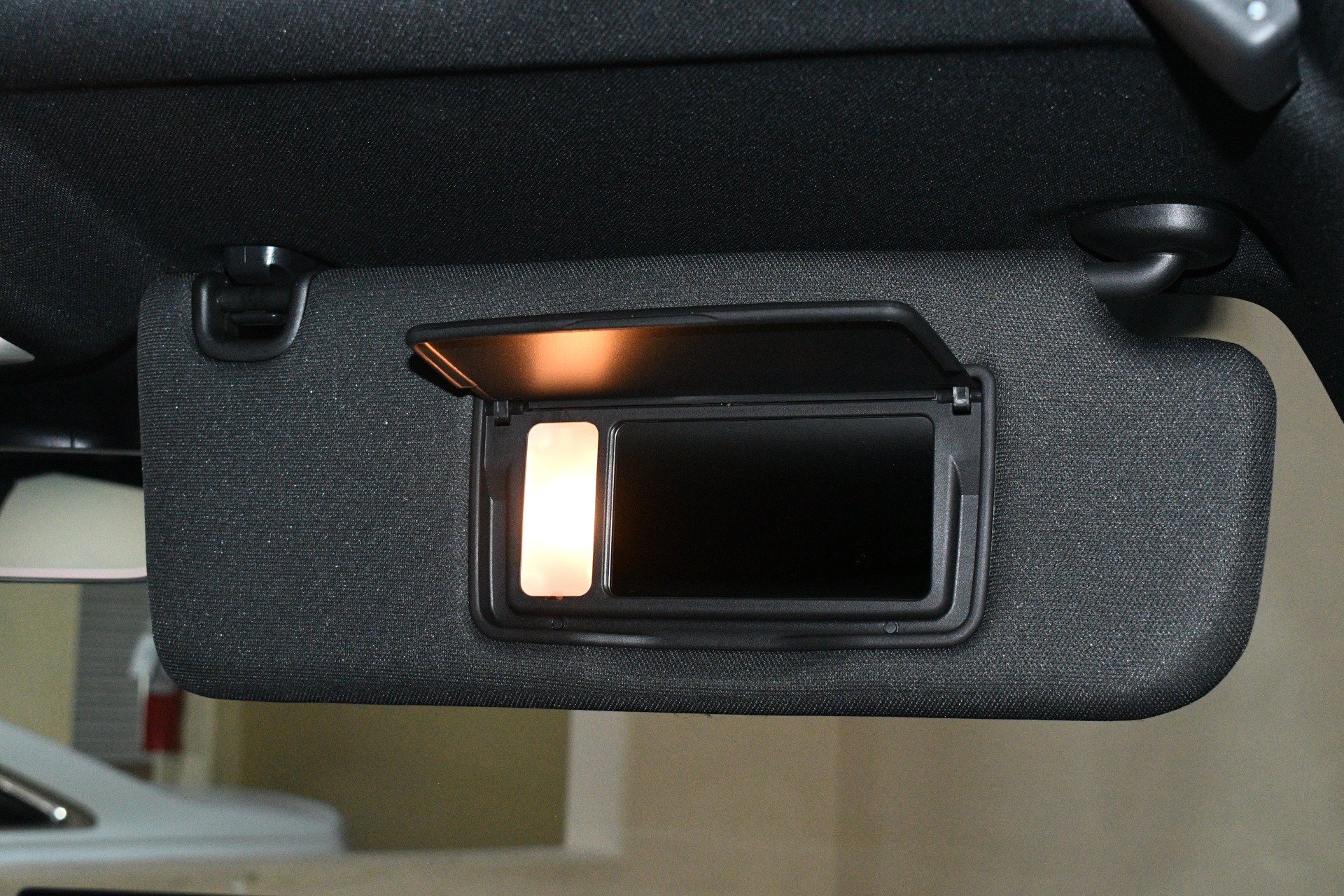 Used 2025 Acura RDX SH-AWD image 22