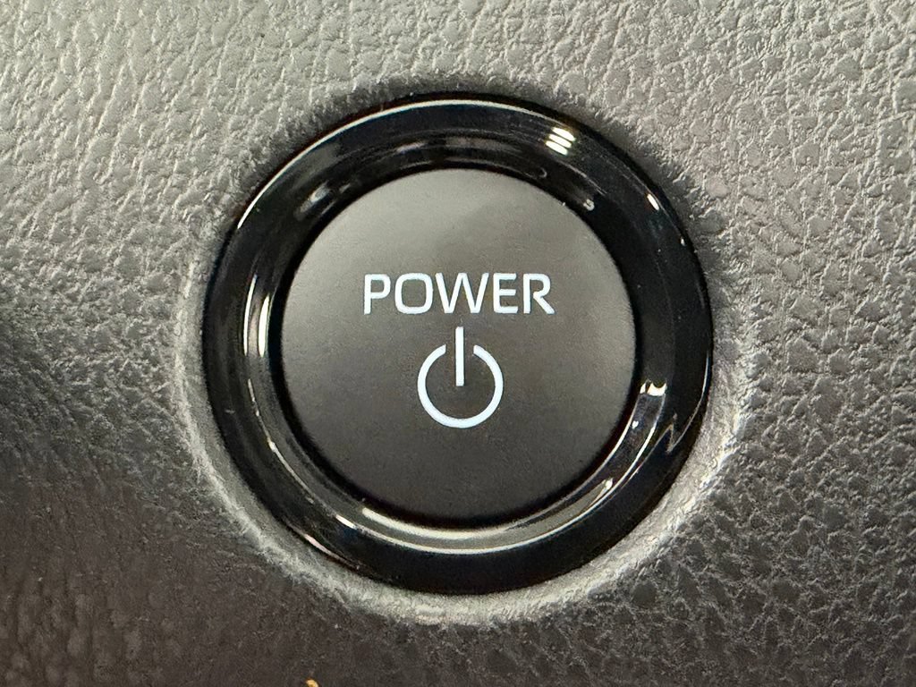 Used 2026 Toyota Camry SE FWD image 28