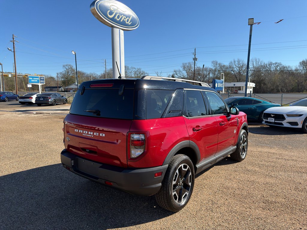 Used 2021 Ford Bronco Sport Outer Banks w/ Outer Banks Package image 5