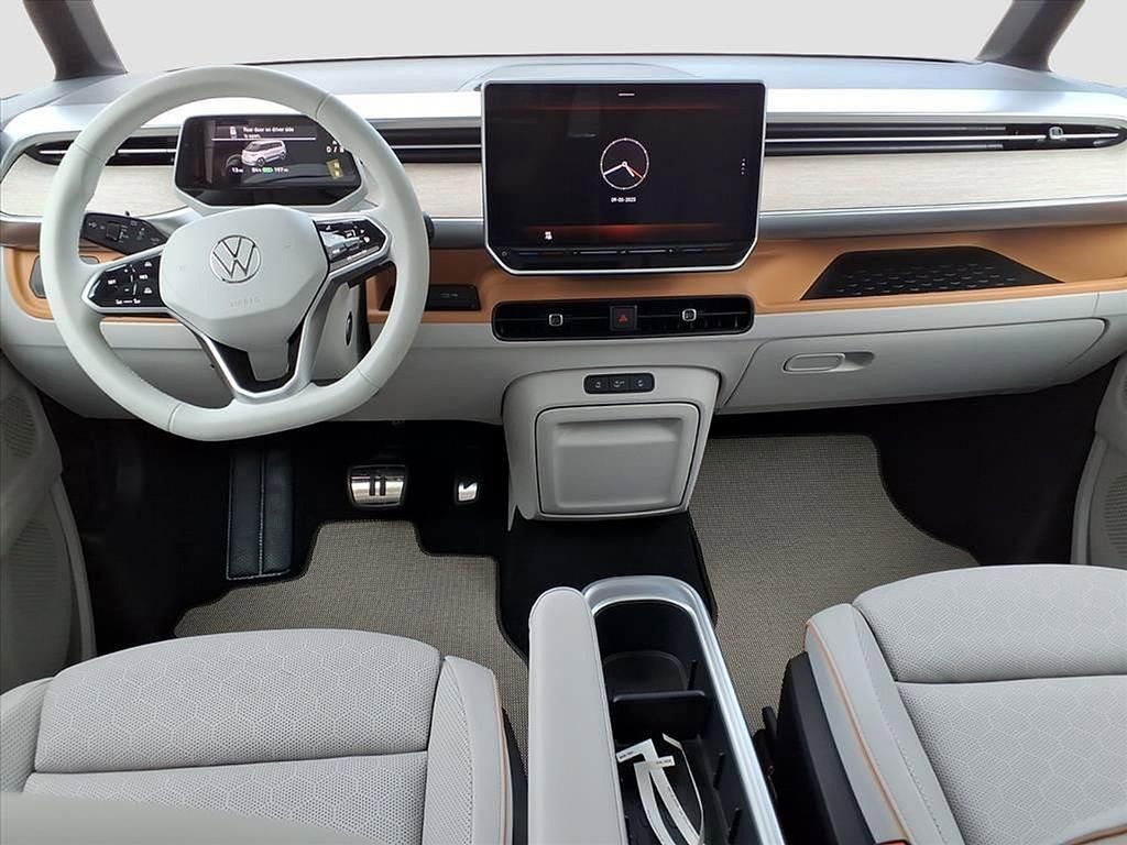 New 2025 Volkswagen ID. Buzz 1st Edition image 7