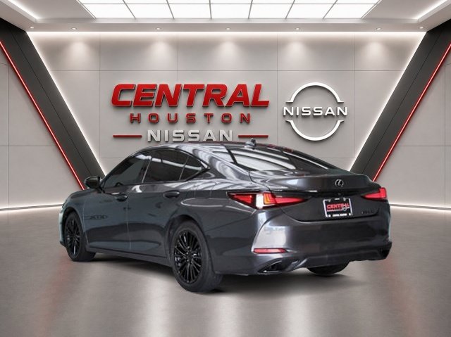 Used 2022 Lexus ES 350 w/ Premium Package FWD image 4