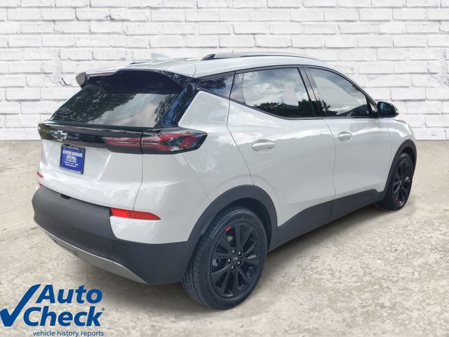 Used 2023 Chevrolet Bolt EUV LT w/ Comfort Package FWD image 4