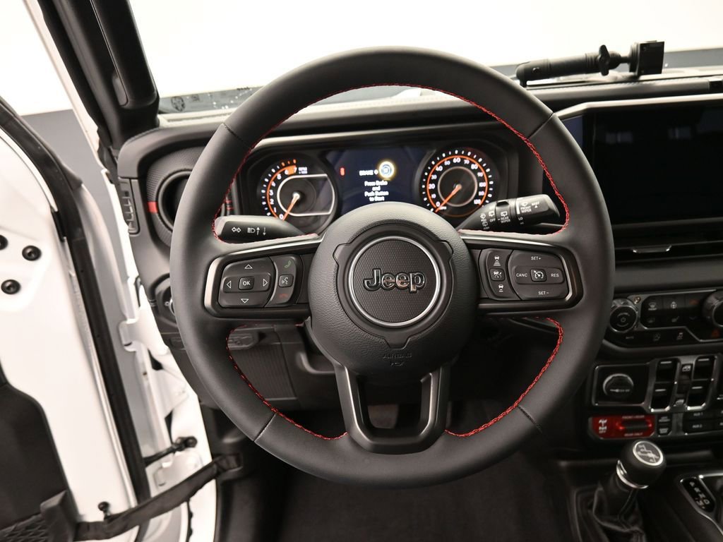 Used 2024 Jeep Wrangler Unlimited Rubicon w/ Convenience Group image 15