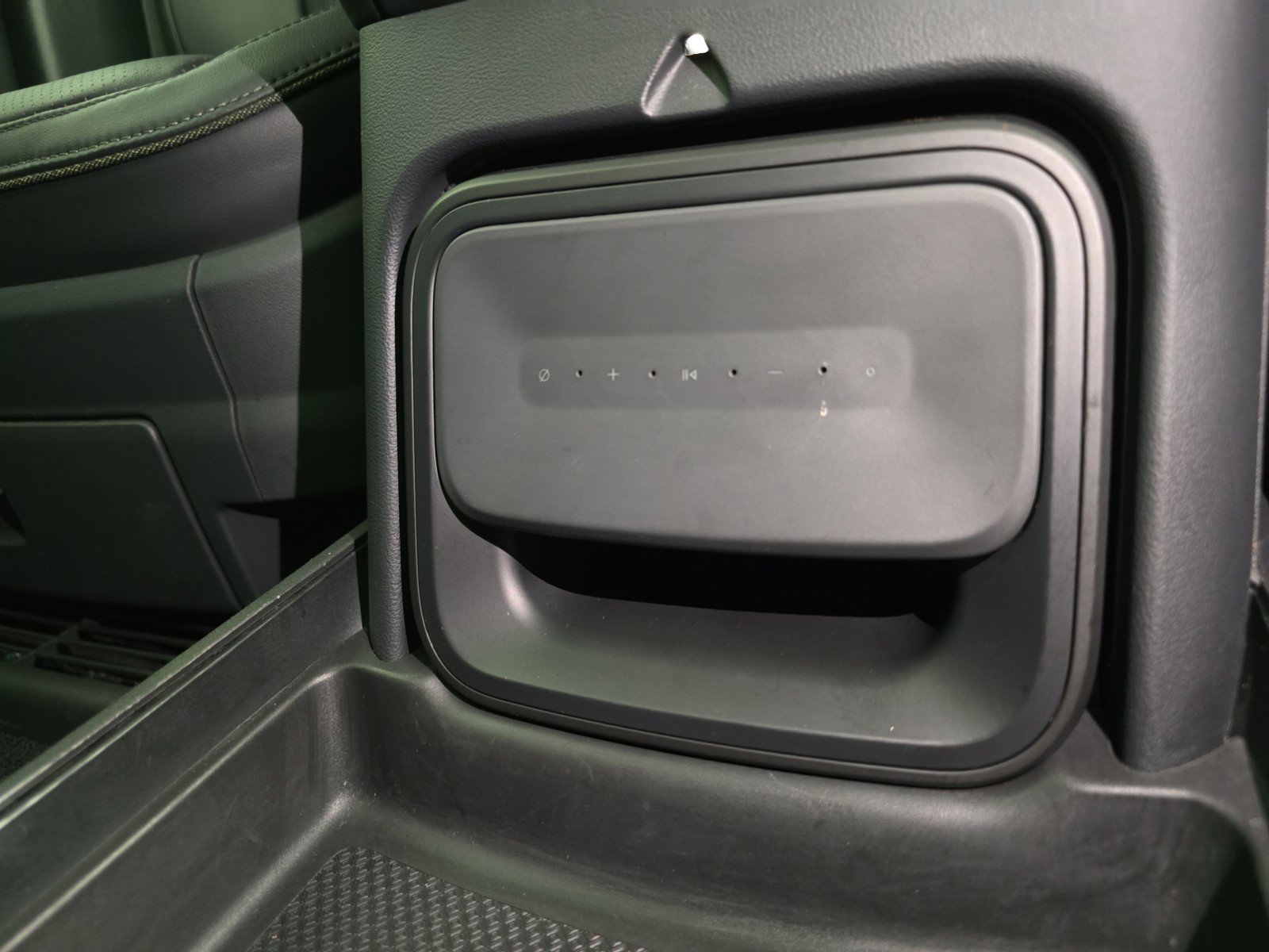 Used 2022 Rivian R1S Launch Edition image 33