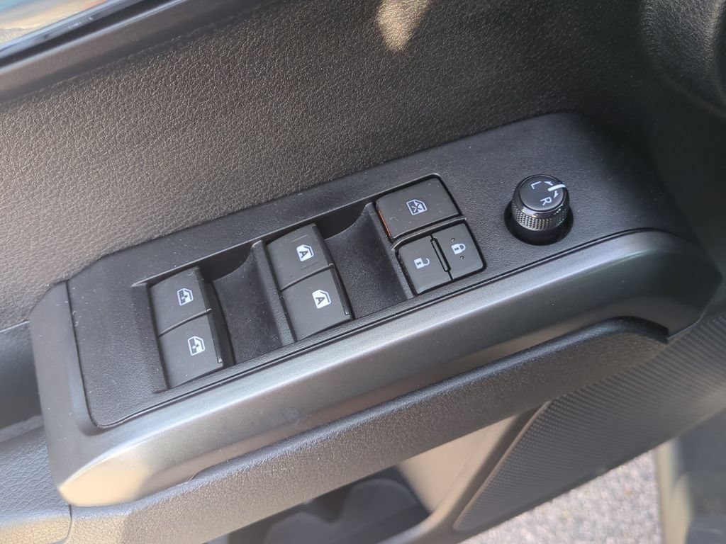 Used 2021 Toyota Tacoma TRD Sport w/ Technology Package AWD/4WD image 14