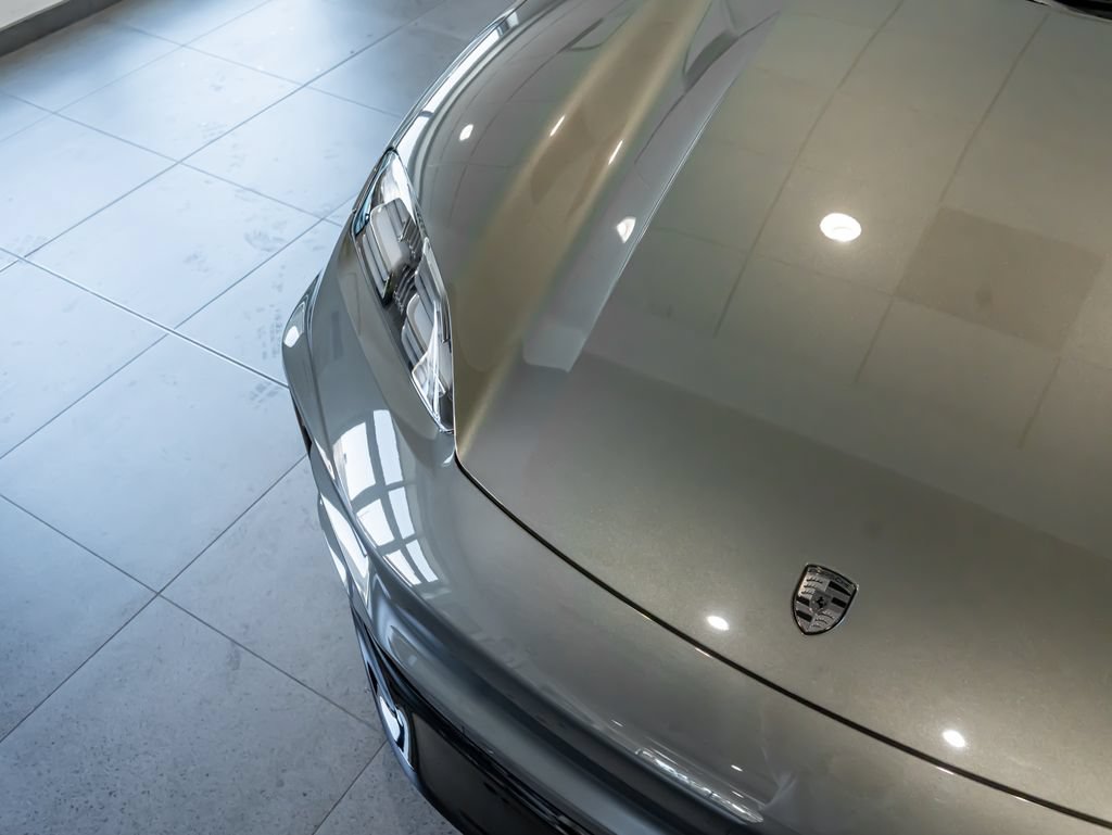 New 2026 Porsche Macan Turbo Electric AWD/4WD image 29