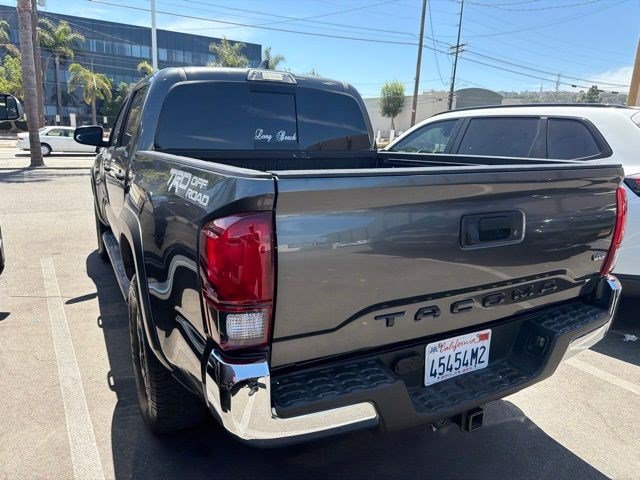 Certified 2018 Toyota Tacoma TRD Off-Road RWD image 9