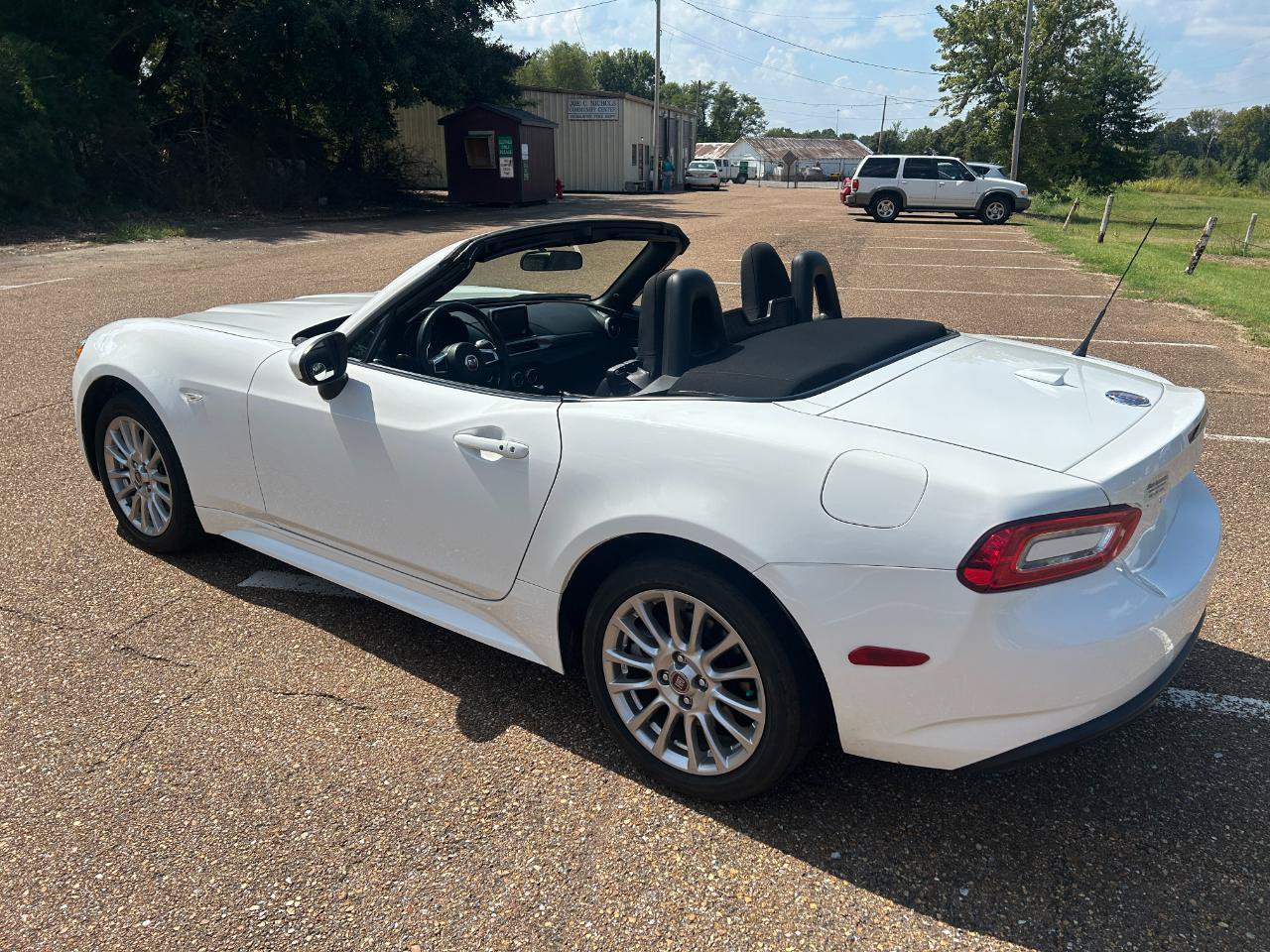 Used 2020 FIAT 124 Spider Classica w/ Technology Group RWD image 5