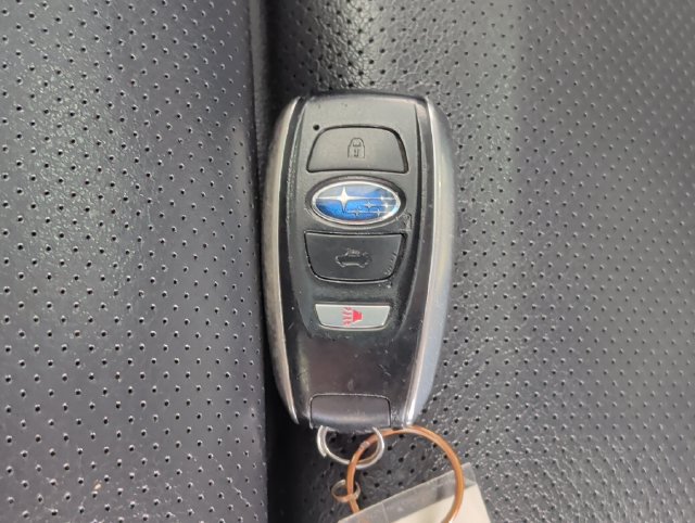 Used 2020 Subaru Outback Limited w/ Popular Package #2 AWD/4WD image 2