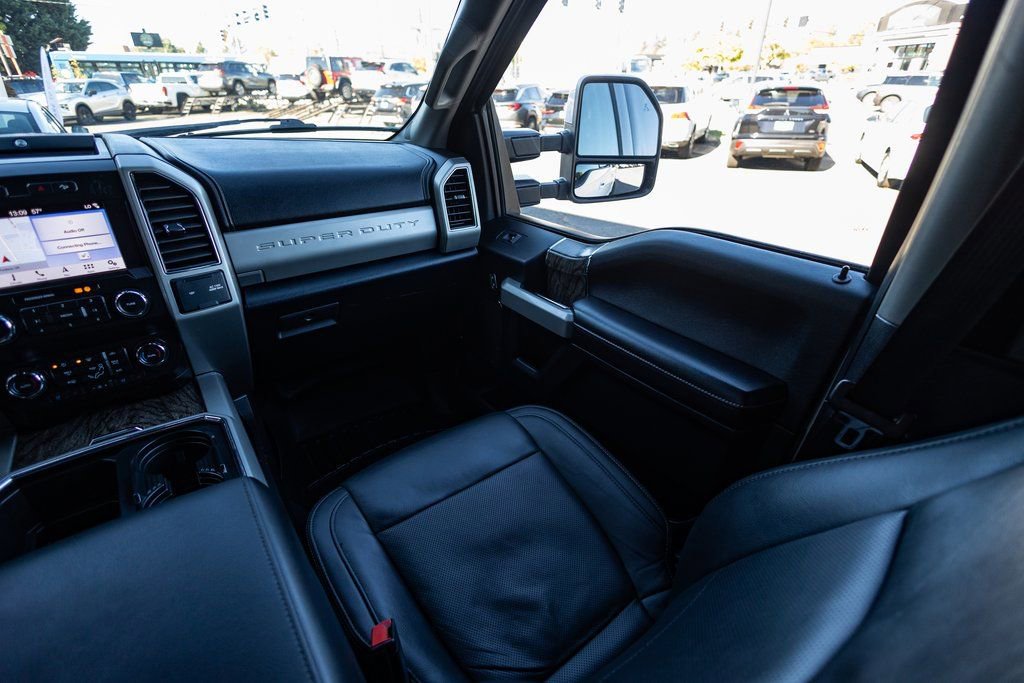 Used 2019 Ford F250 Lariat w/ Lariat Ultimate Package image 32