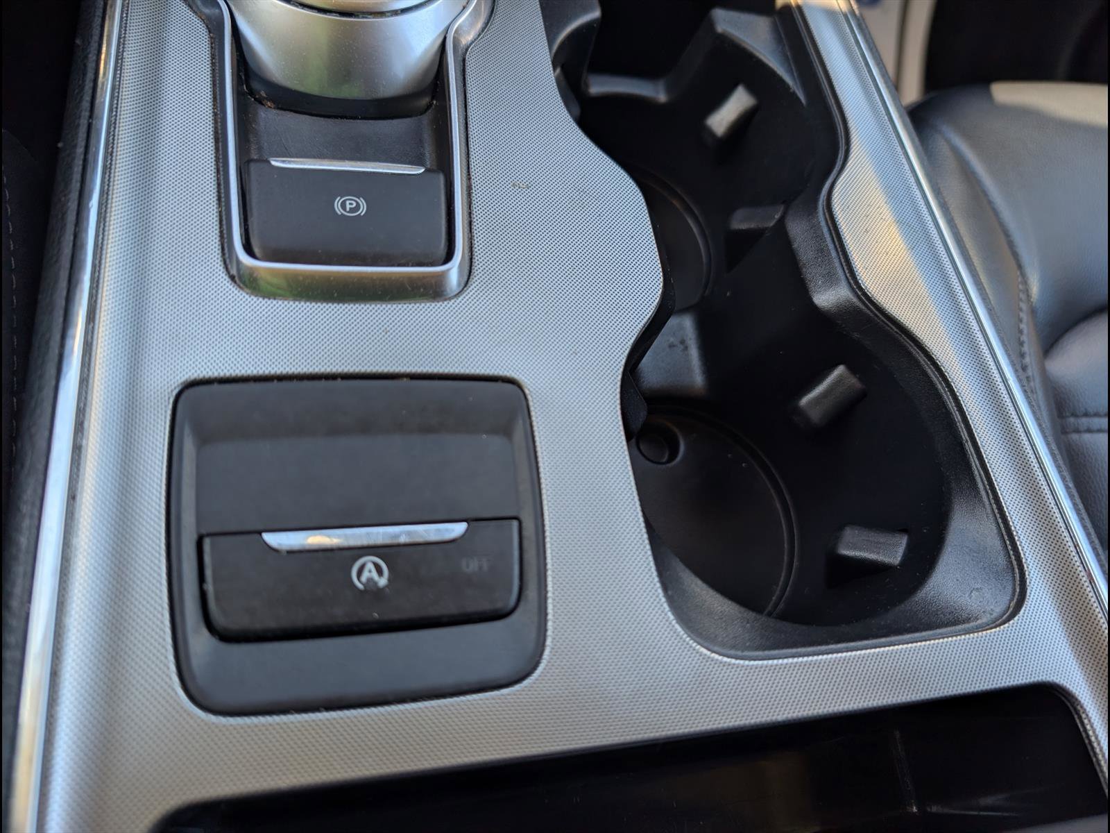 Used 2022 Ford Edge SEL w/ Convenience Package image 16