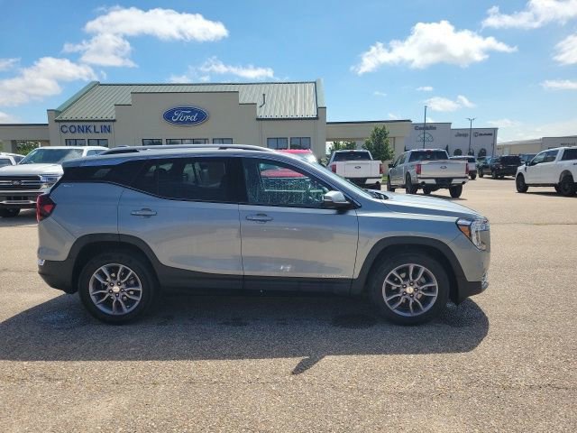 Used 2024 GMC Terrain SLT AWD/4WD image 21
