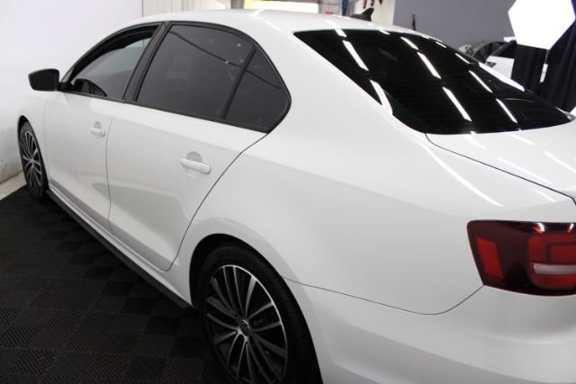 Used 2016 Volkswagen Jetta Sport FWD image 9