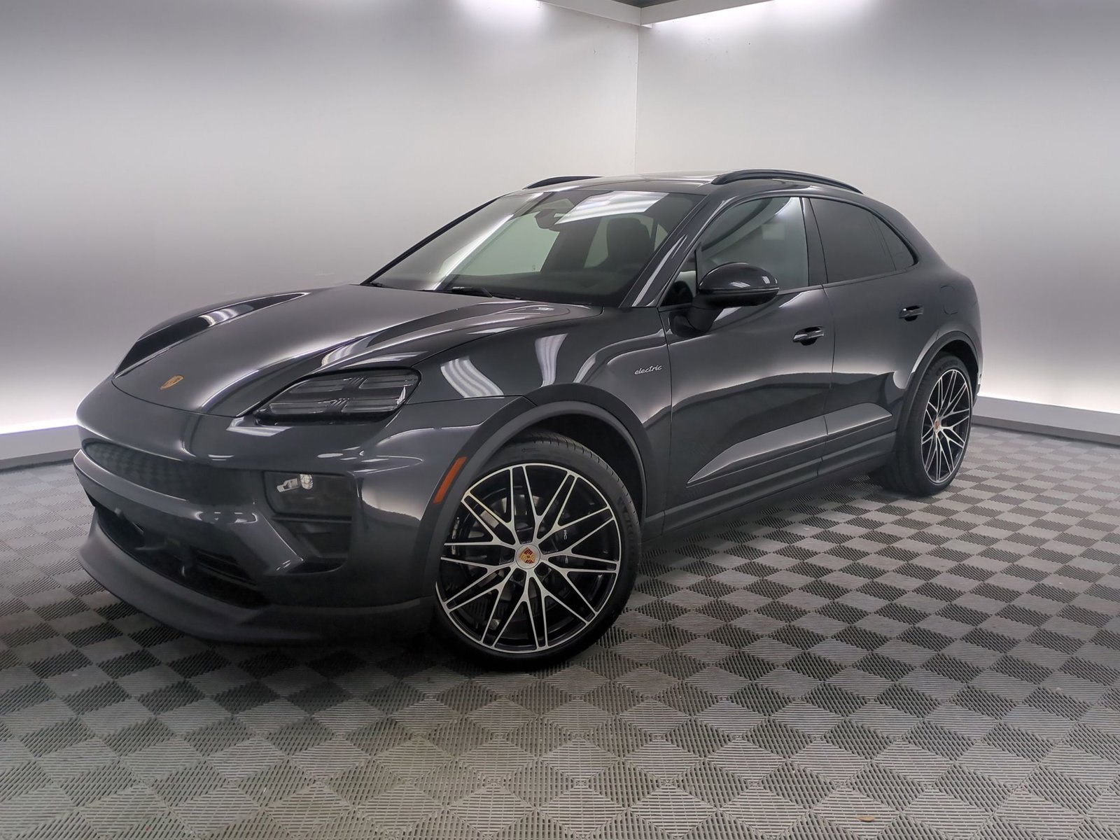 New 2026 Porsche Macan 4 Electric AWD/4WD image 1
