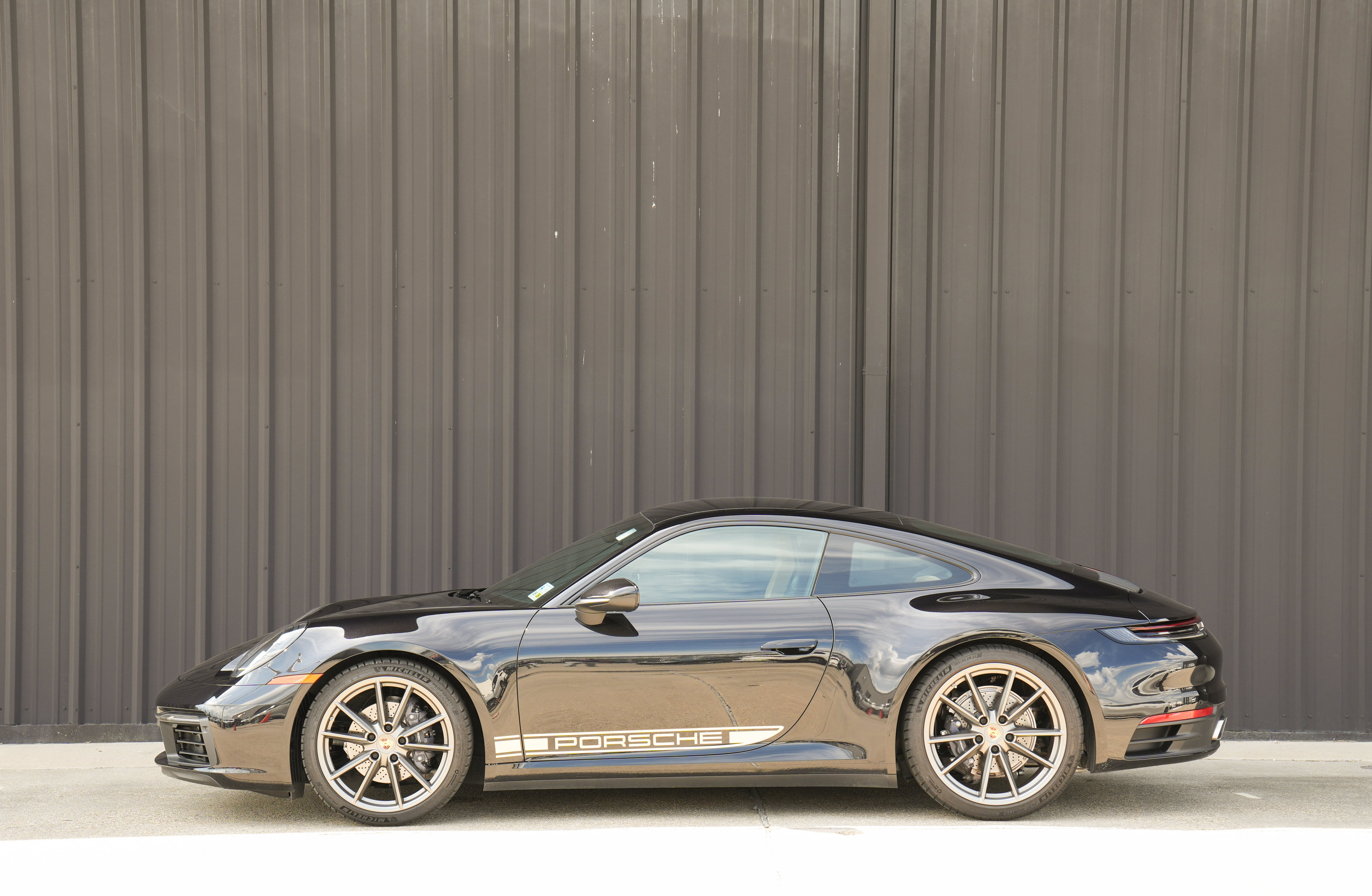 Certified 2023 Porsche 911 Carrera RWD image 2