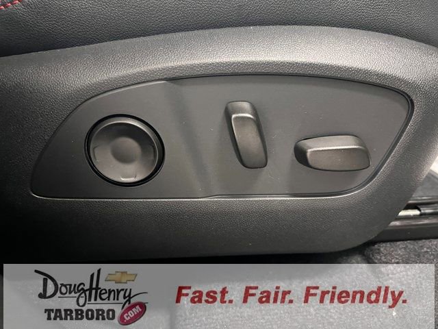 New 2026 Chevrolet Traverse RS w/ LPO, Floor Liner Package FWD image 49