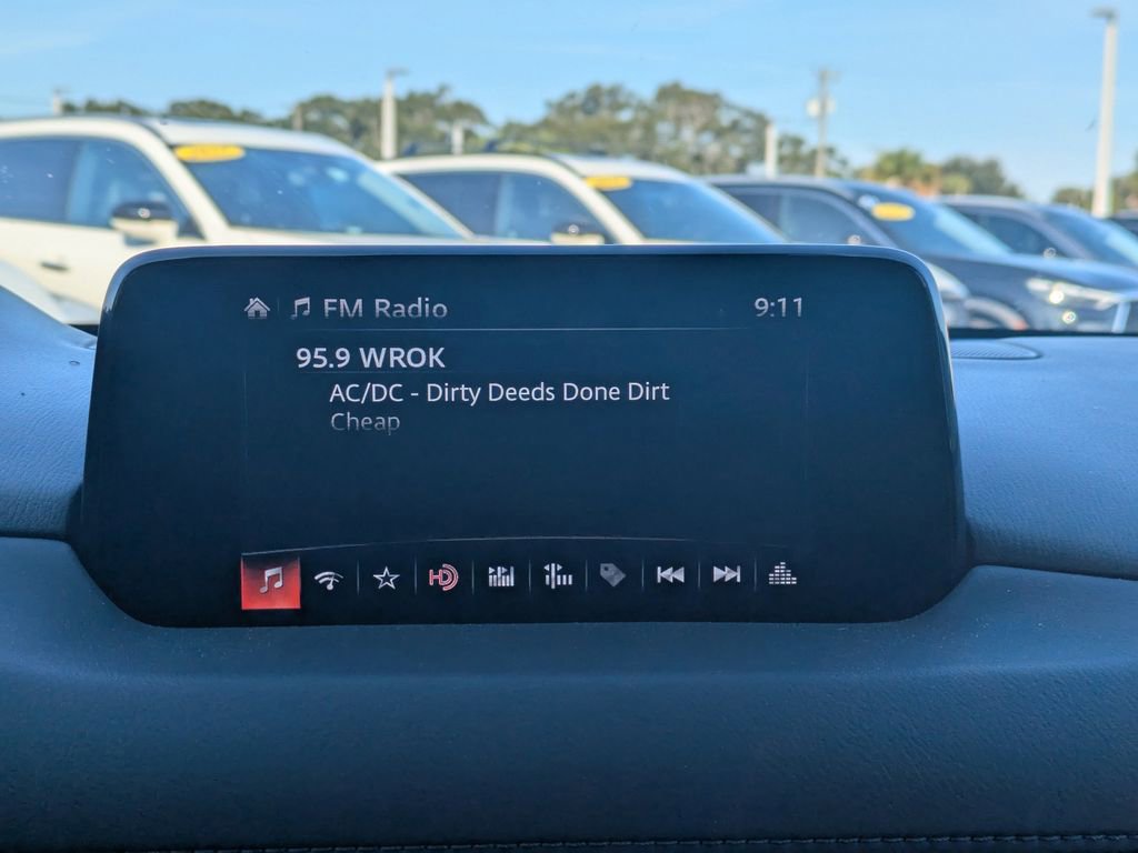 Used 2018 MAZDA CX-5 Touring w/ Preferred Equipment Package image 18